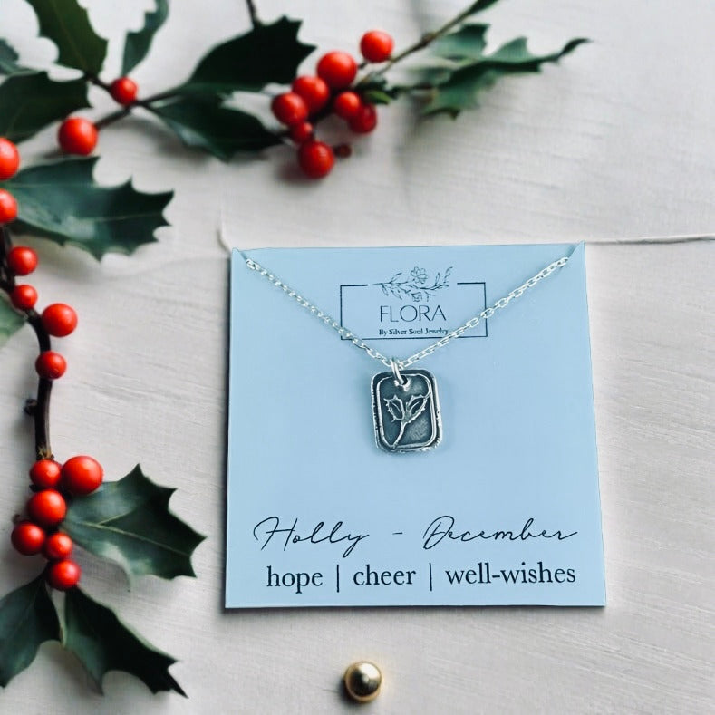 Holly Necklace (December)